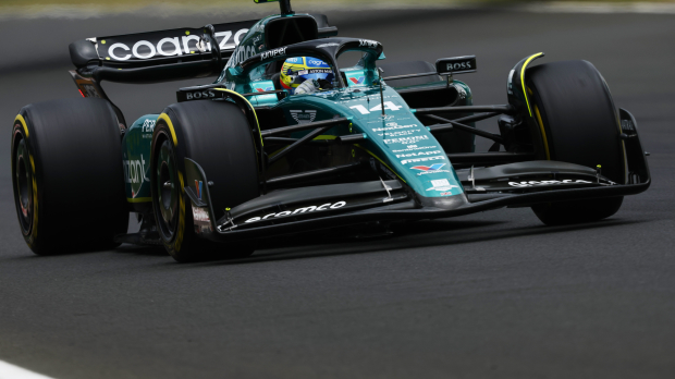 阿斯顿马丁翻盘梅赛德斯,阿隆索刷新纪录 阿斯顿马丁翻盘梅赛德斯,阿隆索刷新纪录