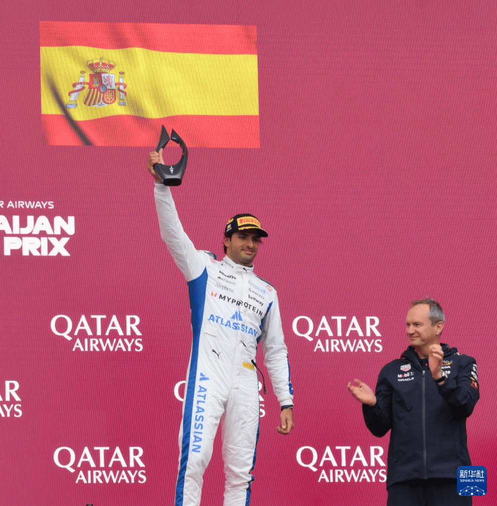 红牛车队险胜威廉姆斯,维斯塔潘扛起全队 红牛车队险胜威廉姆斯,维斯塔潘扛起全队