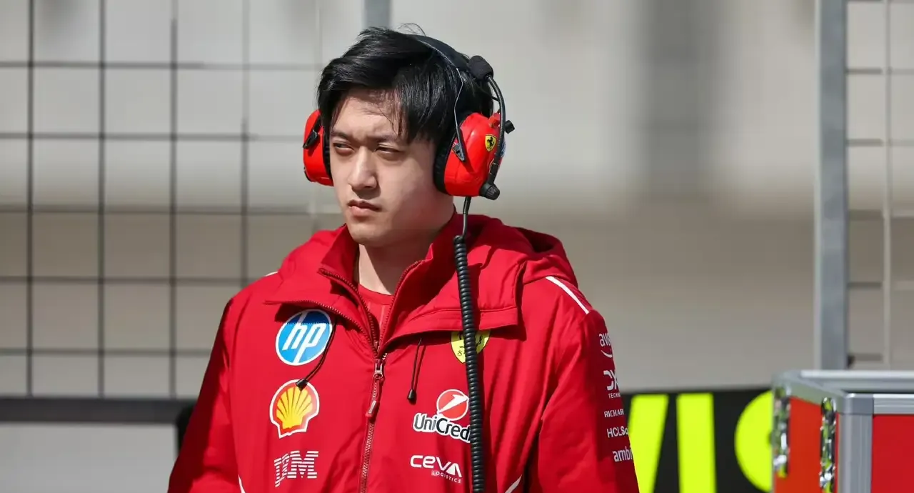 阿斯顿马丁绝杀红牛车队，周冠宇高光表现