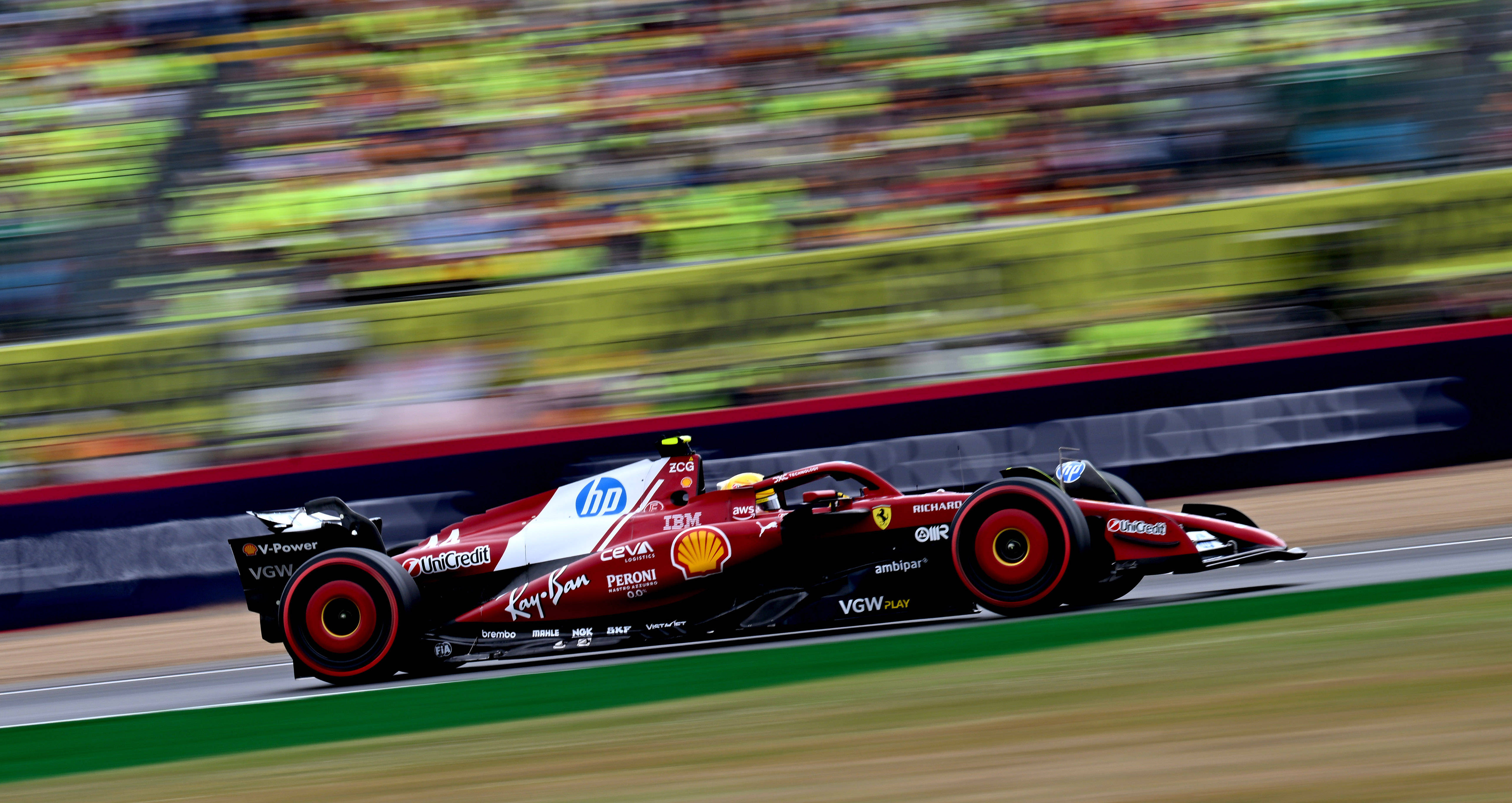 迈凯伦完胜雷诺车队，维斯塔潘惊艳四座