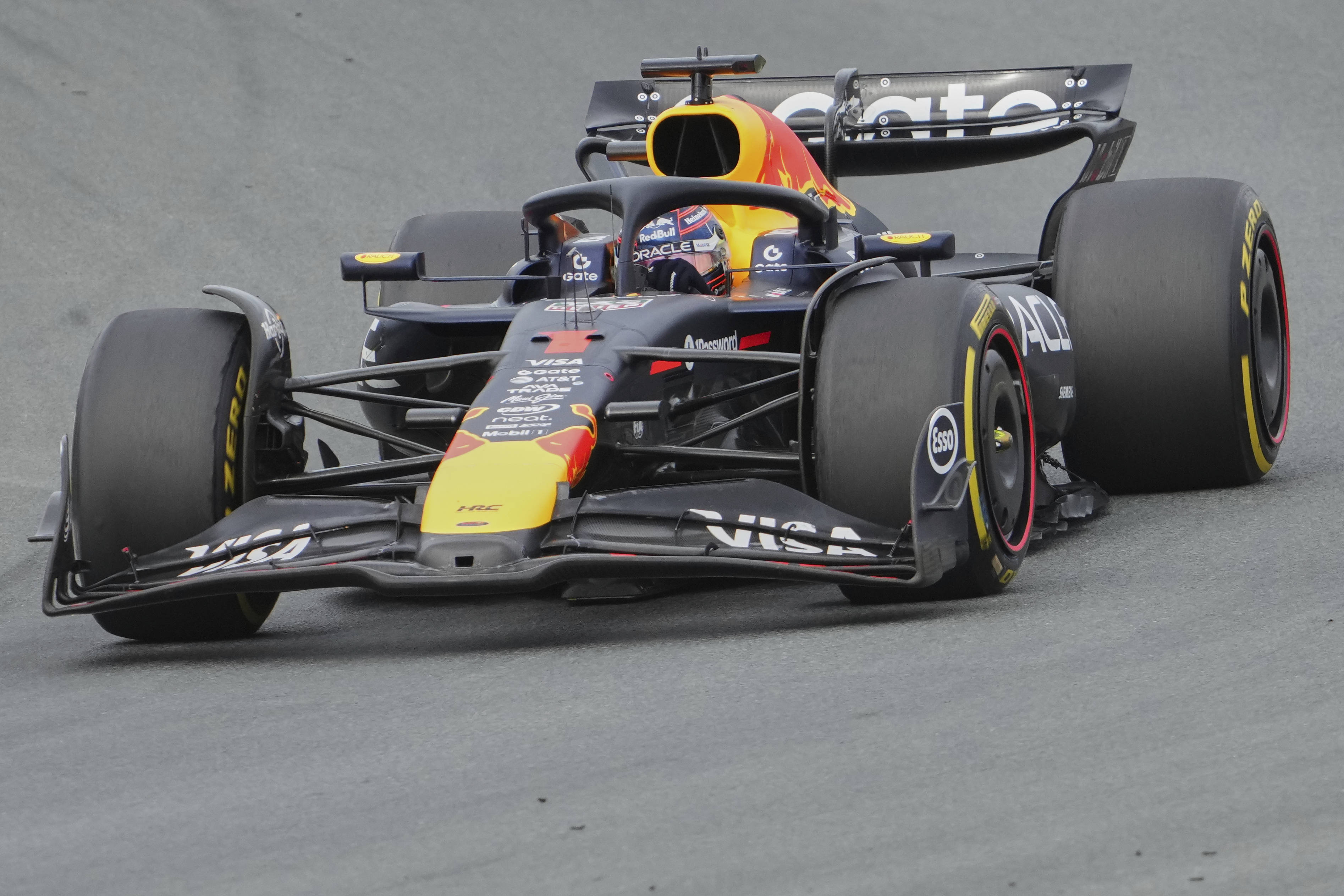 红牛二队力克法拉利，皮亚斯特里点燃赛场