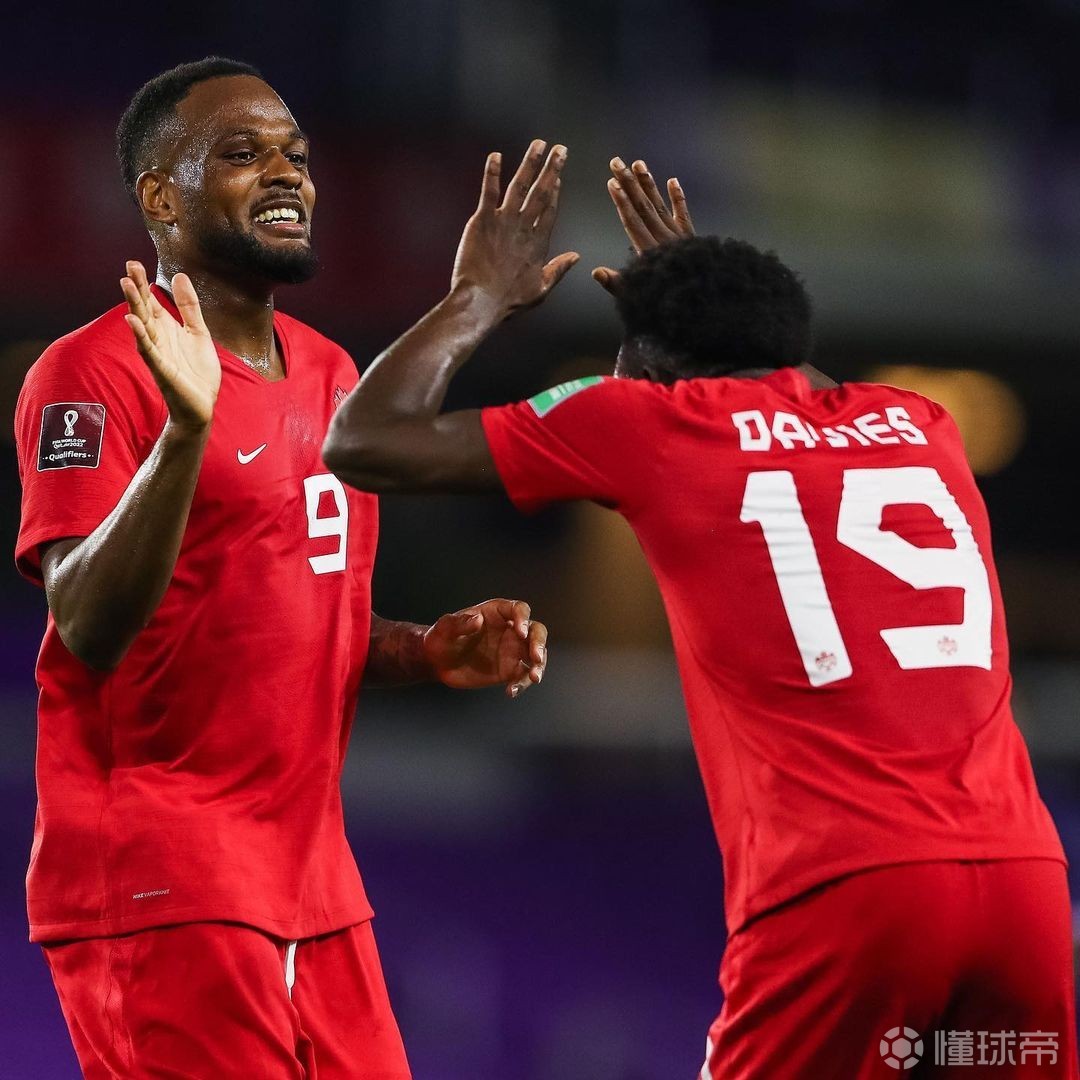 泰国队鏖战韩国队，郑思维状态火热