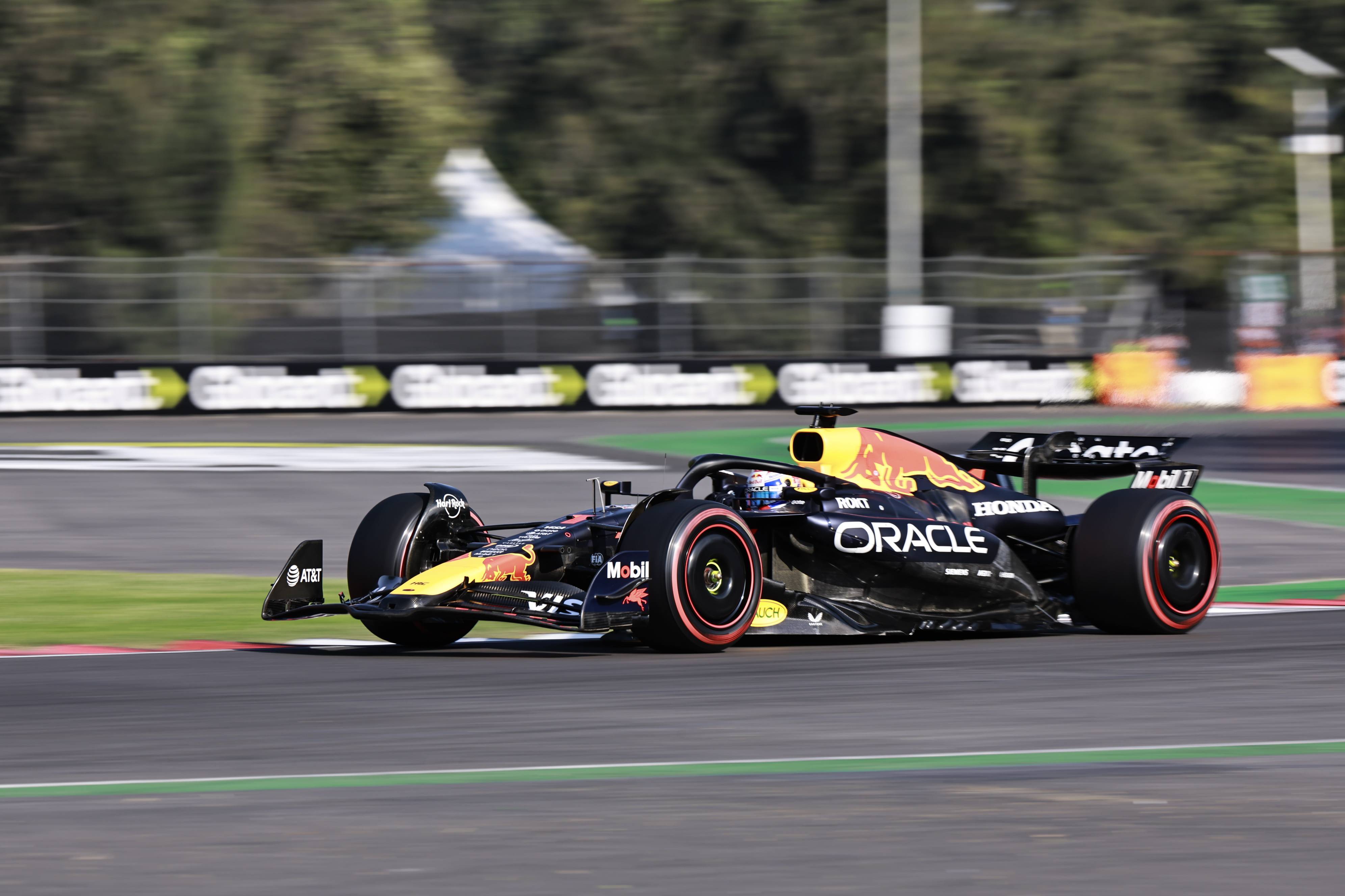 红牛二队横扫红牛车队，阿隆索带队取胜