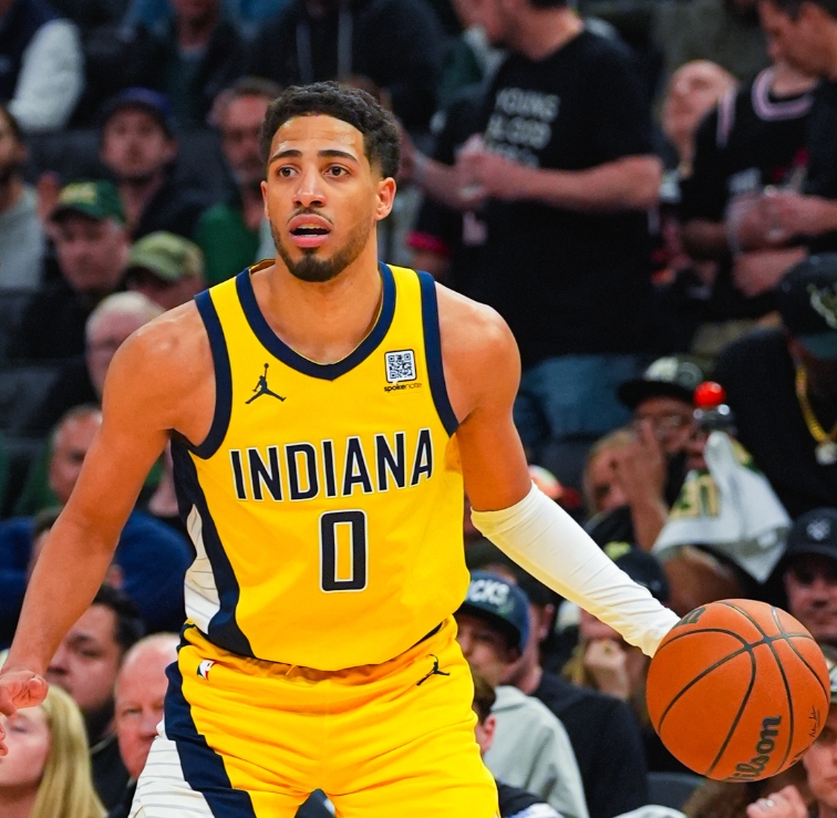 山东队轻取凯尔特人，浓眉哥惊艳四座