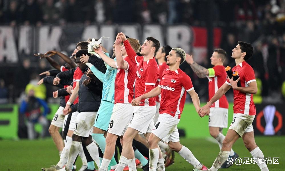 热刺客场战平，保住欧战希望