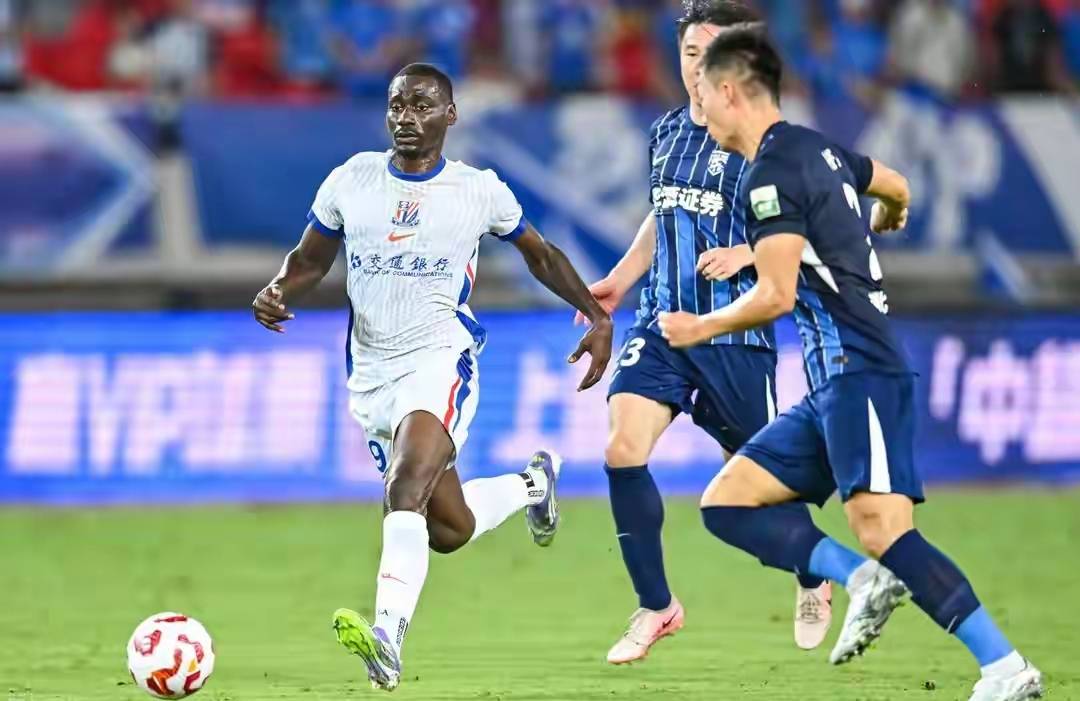 球队热身赛结束，备战进入倒计时