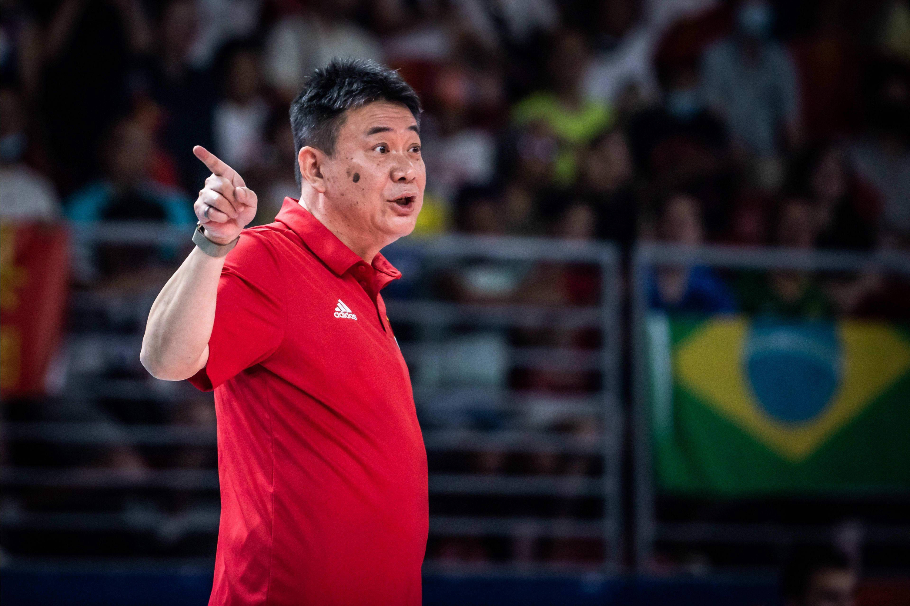 球队主帅智慧指挥,成为赛场焦点 球队主帅智慧指挥,成为赛场焦点