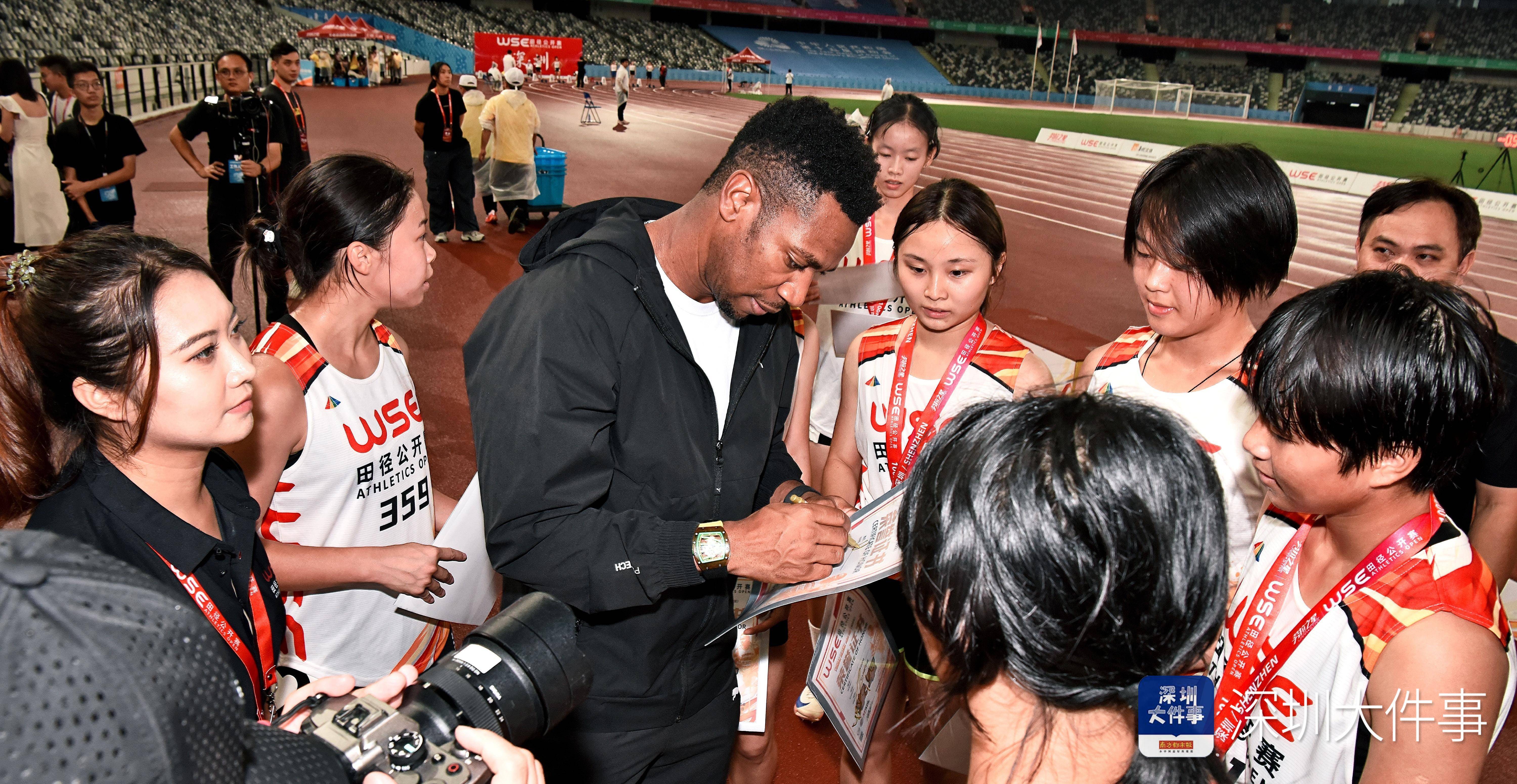 牙买加田径冠军再度登上领奖台！荣耀回归