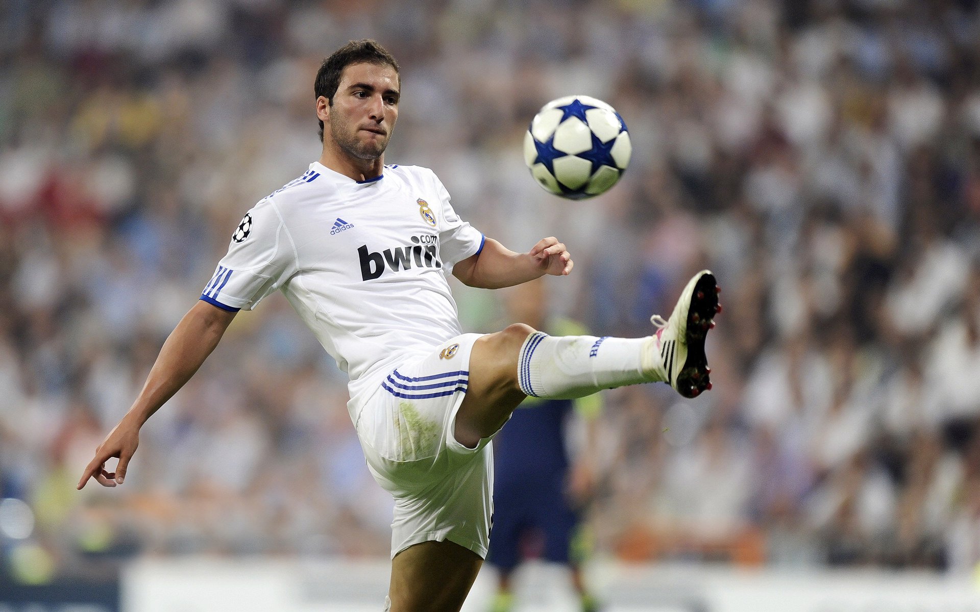 北欧风暴与英伦玫瑰的鏖战,奥恰洛夫点燃的斯堪的纳维亚之夜